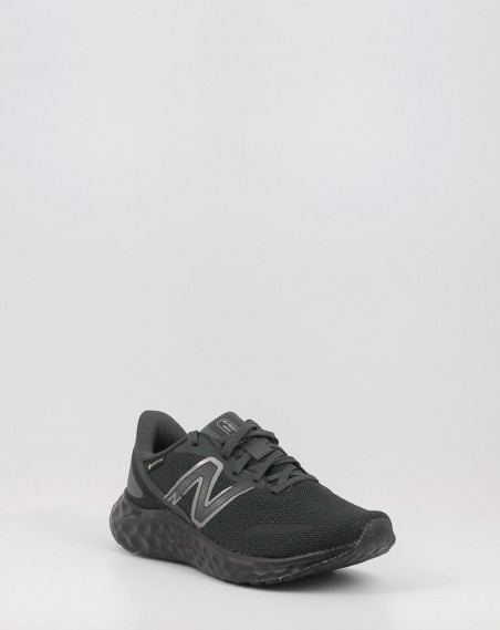 Baskets New balance WARISGB4 Noir