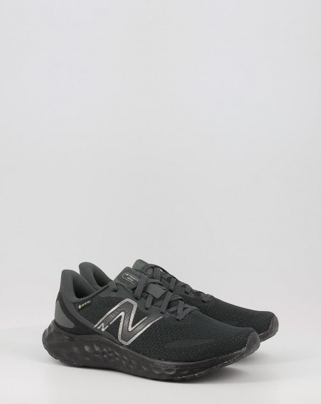 Baskets New balance WARISGB4 Noir