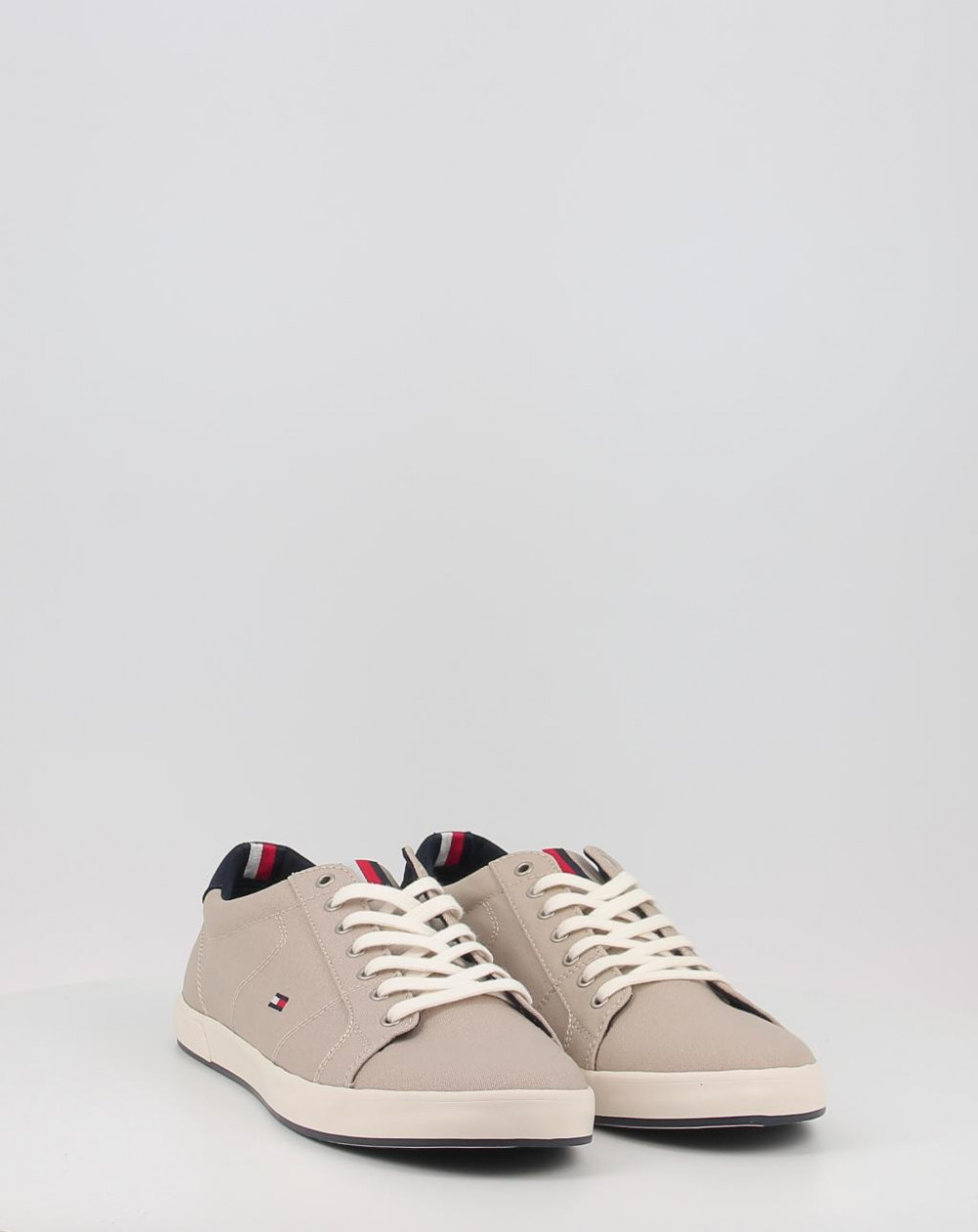 ICONIC LONG LACE SNEAKER