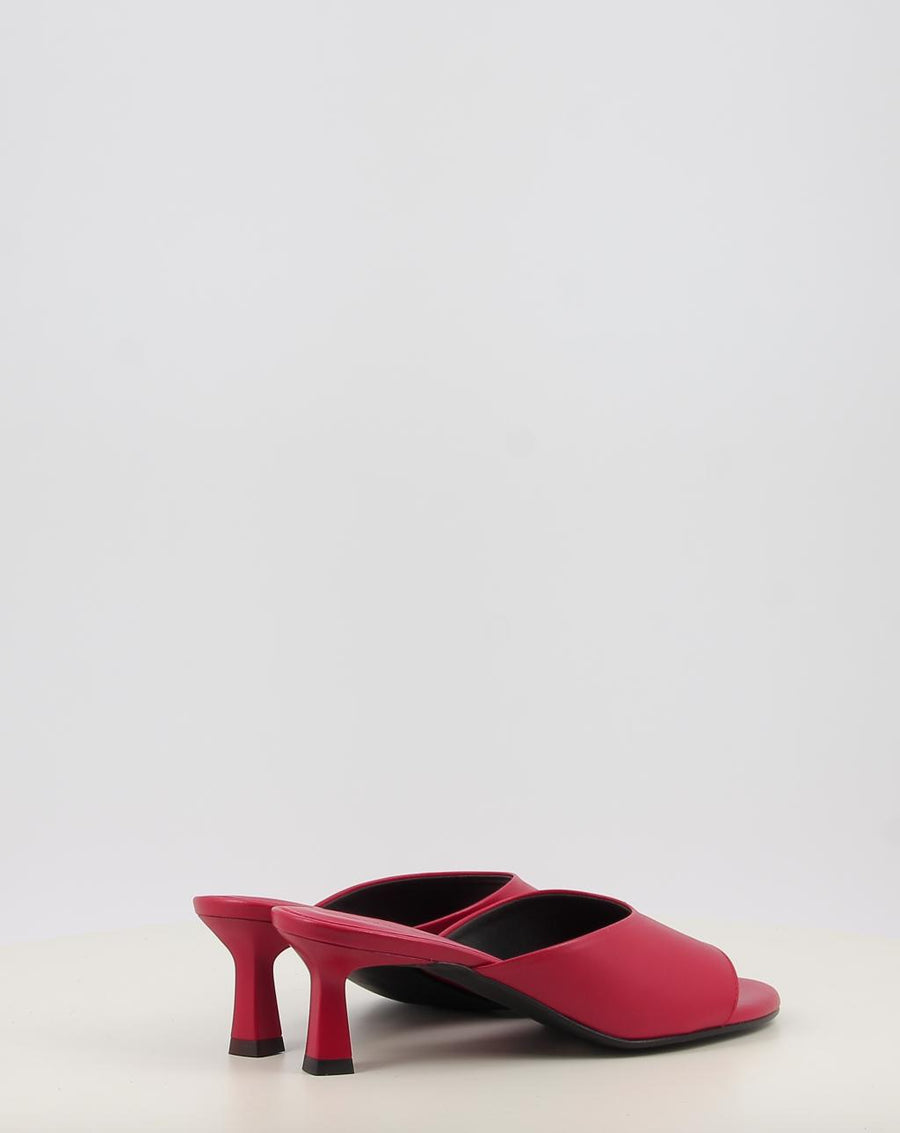 RENATA Flat Red