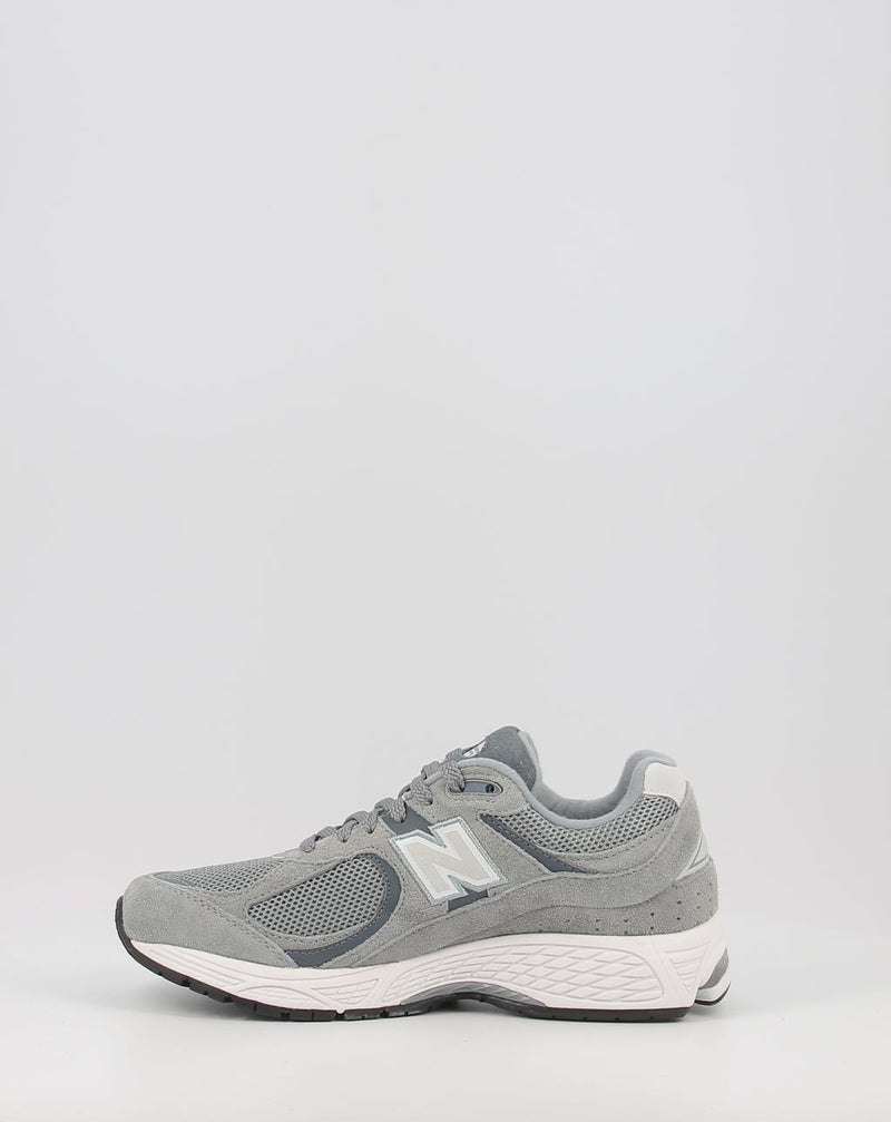 Baskets NEW BALANCE M2002RST gris
