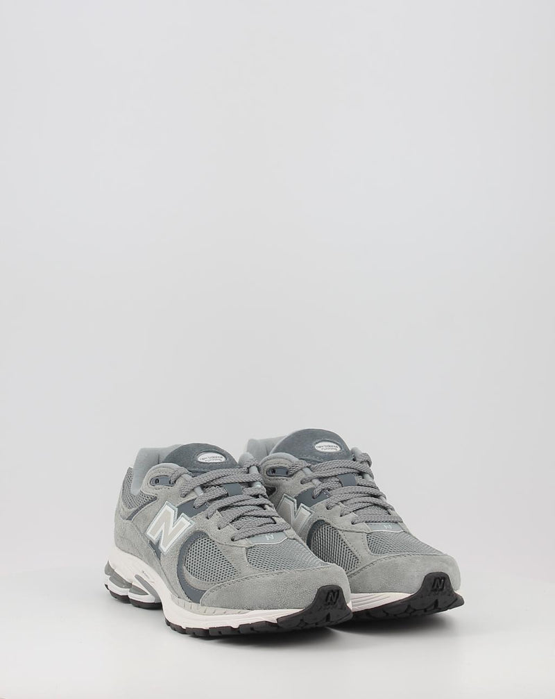 Baskets NEW BALANCE M2002RST gris