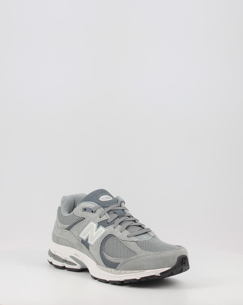 Baskets NEW BALANCE M2002RST MEN gris
