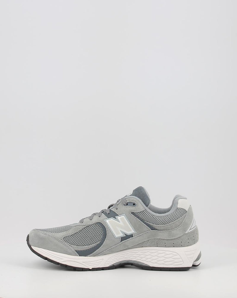 Baskets NEW BALANCE M2002RST MEN gris