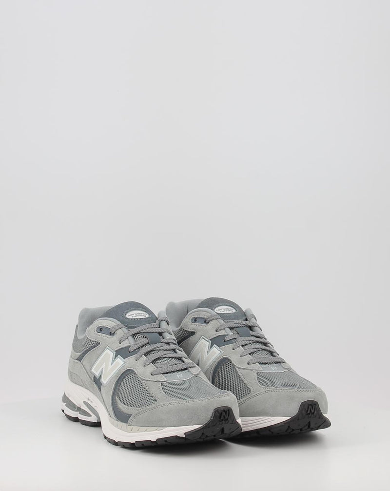 Baskets NEW BALANCE M2002RST MEN gris