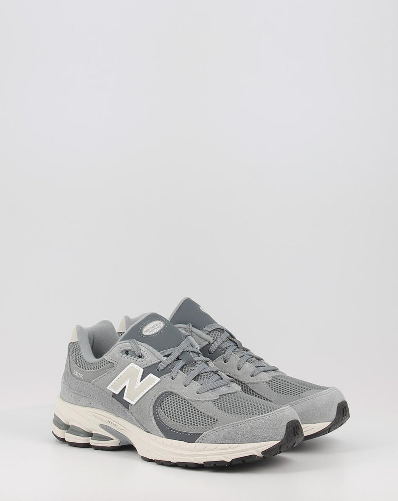 Baskets NEW BALANCE GC2002ST gris