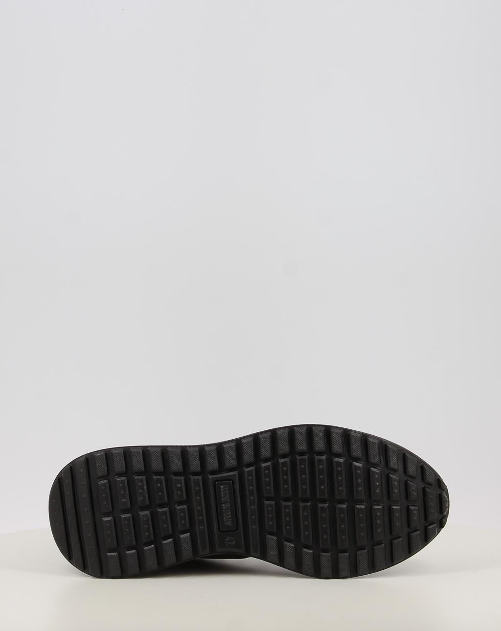 853518
