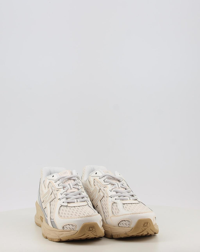 Baskets NEW BALANCE U7403OO beige