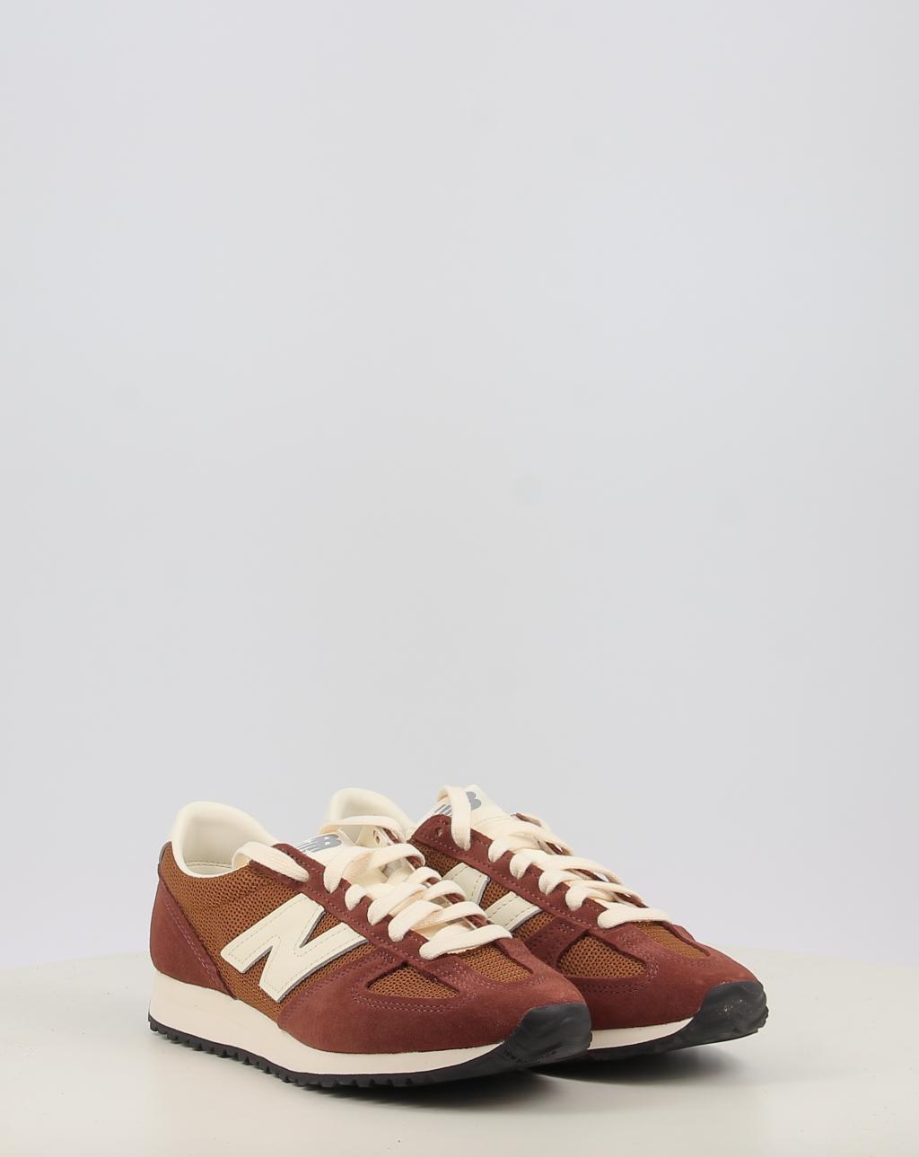 Zapatillas NEW BALANCE U4713G5 marrón